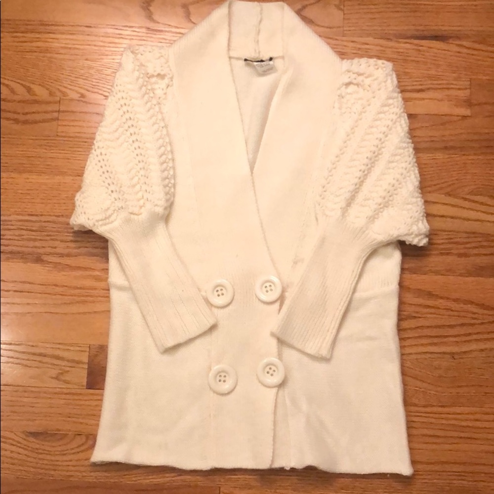 Sweater like new! Never worn.